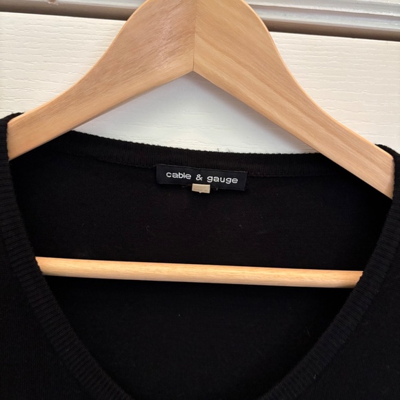 Cable & Gauge Plus Size 1X Black Sequin Beaded Cardigan Sweater - Picture 6 of 7